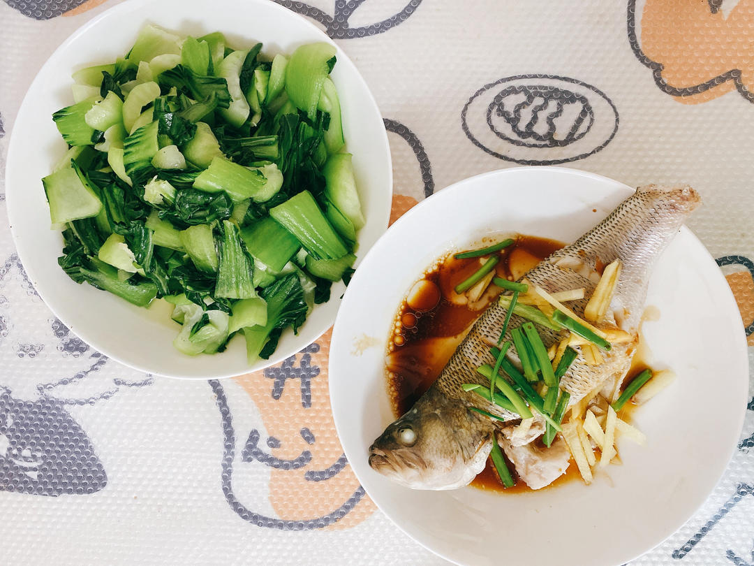清蒸鲈鱼