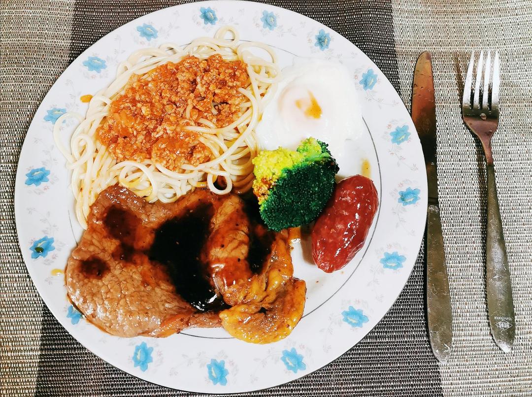 黑椒牛排
