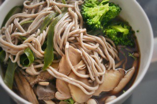 极鲜美菌汤面