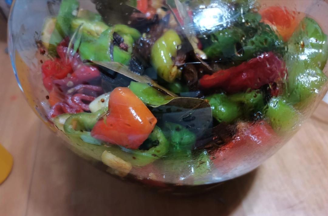 能让你多吃一碗饭的开胃小咸菜～腌辣椒（尖椒）圈
