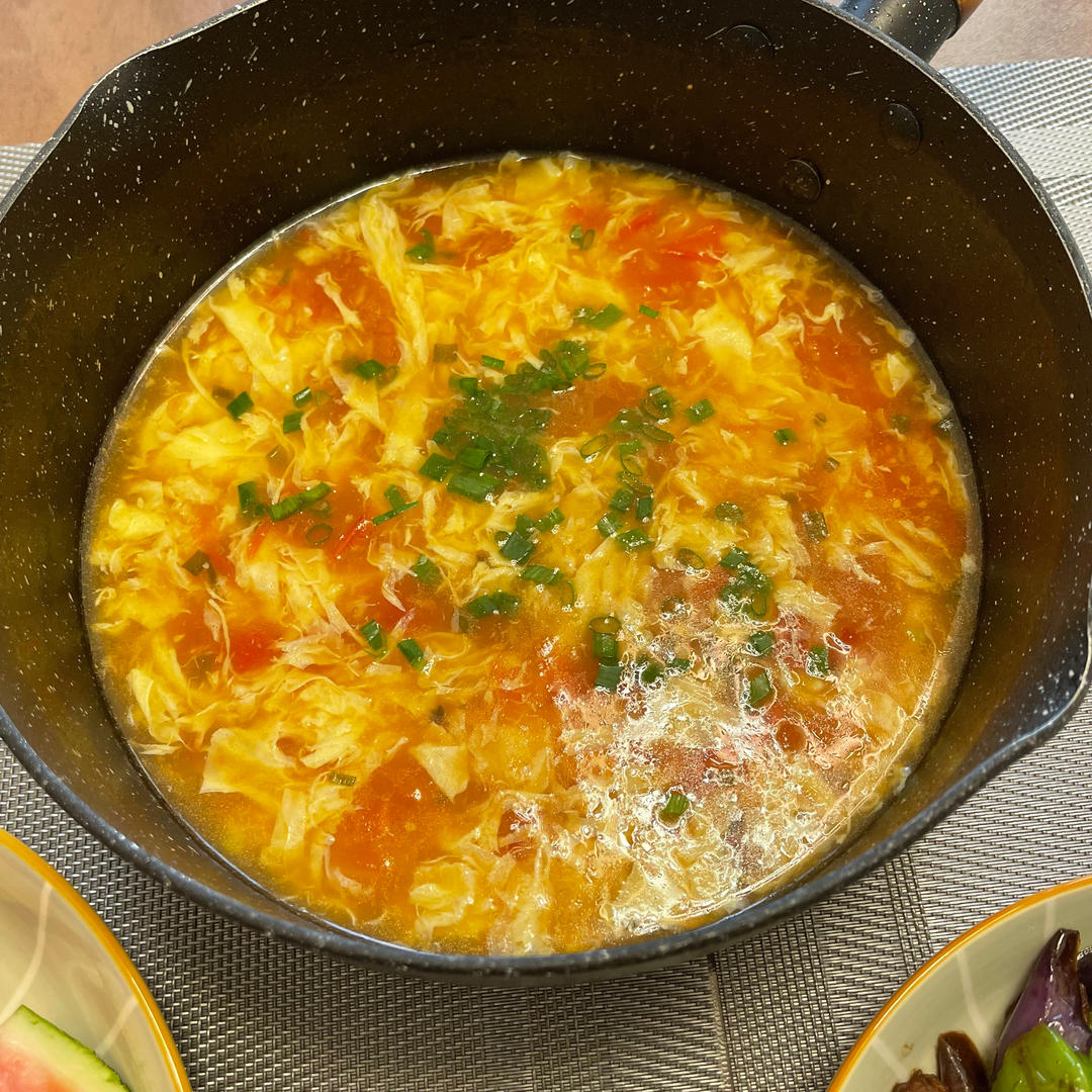 【跟我做不会错】简单又好喝的西红柿鸡蛋汤，家常又营养哦