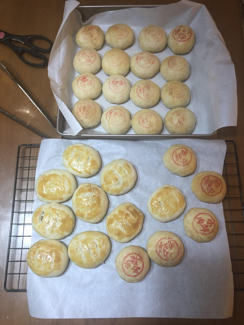 泳式鲜肉榨菜月饼