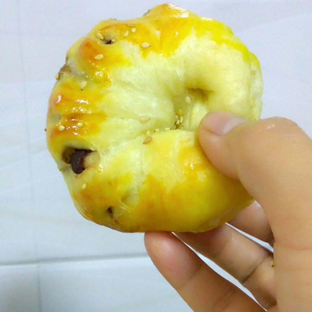红豆沙面包卷——好吃得不得了#皮黑森林#