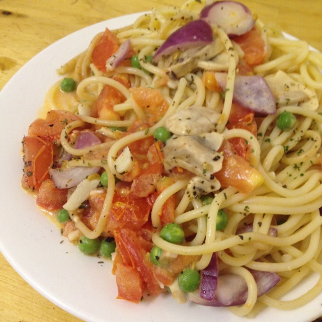 蔬粒奶油培根意面