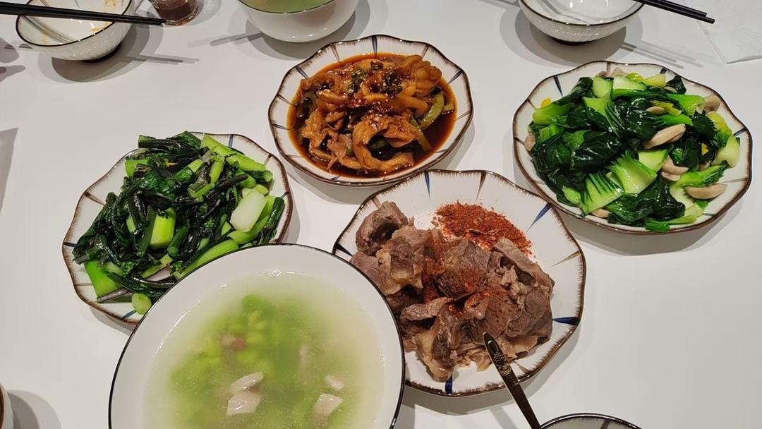 家庭聚餐