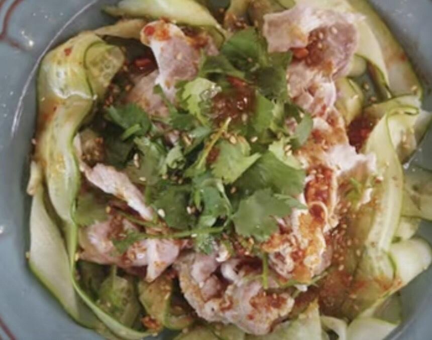 胡瓜とパクチーの冷しゃぶサラダ