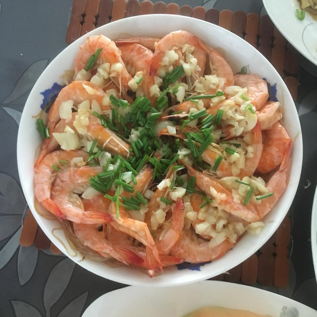 蒜蓉粉丝蒸大虾