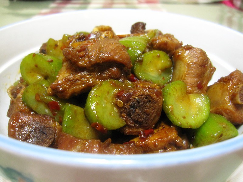 川味土豆烧排骨