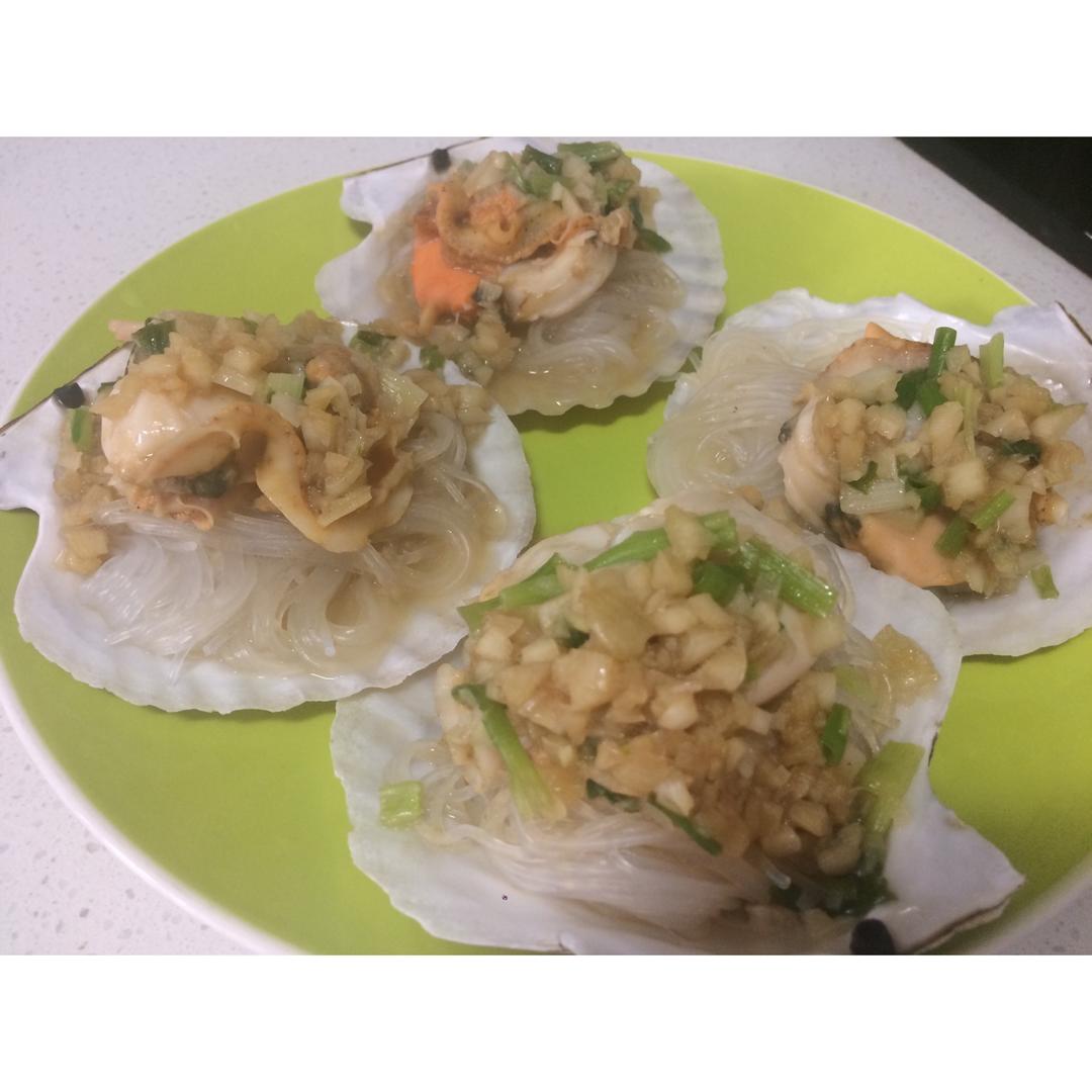 蒜蓉粉丝蒸扇贝