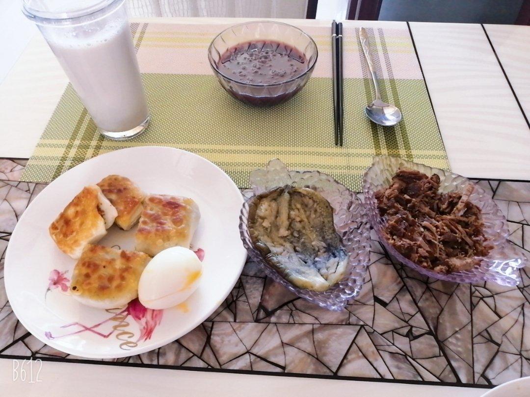 【牛肉千层饼】啊！肉饼！千层！酥香！过瘾！