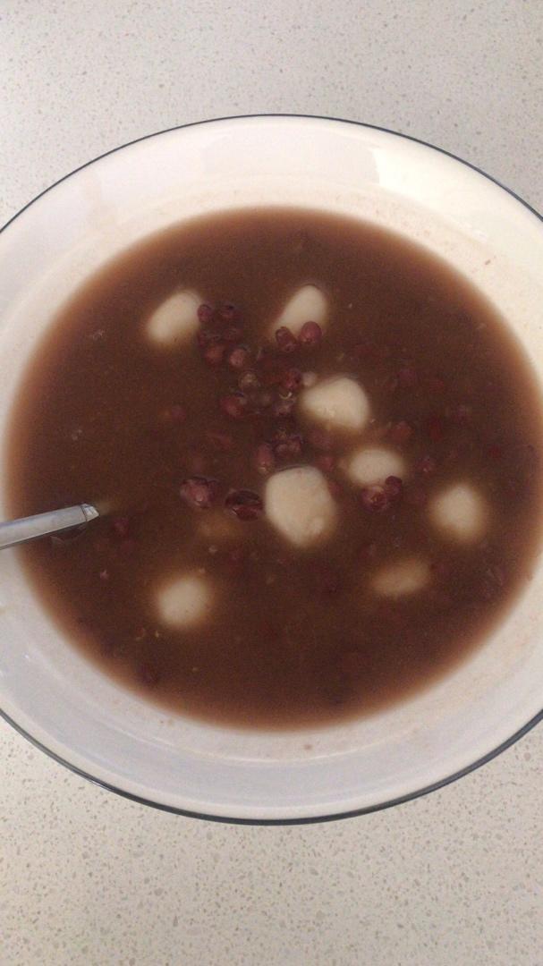 红豆糯米小丸子小汤圆——如何在5分钟内搓好一盘小丸子