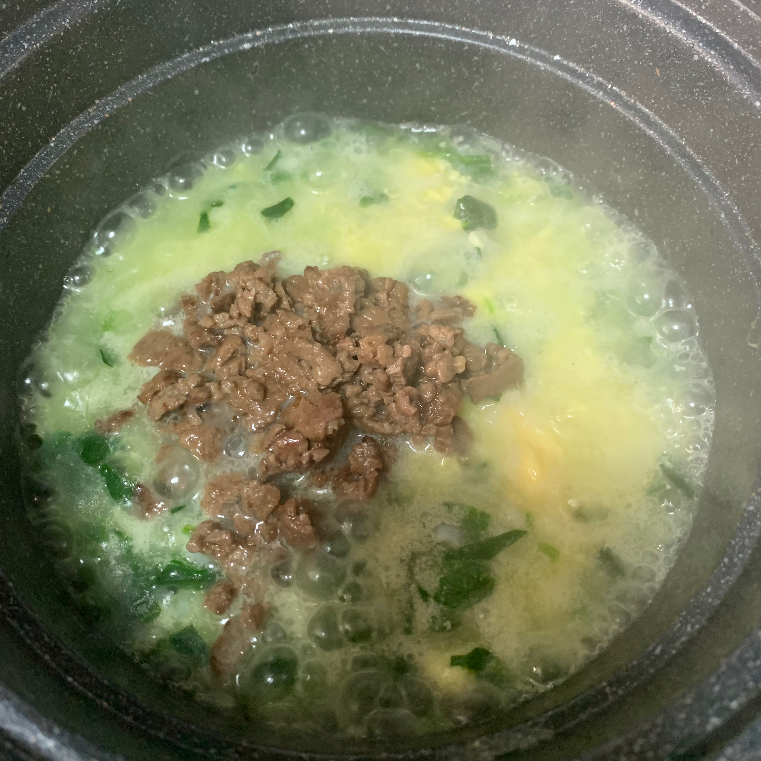 牛肉菠菜滑蛋粥的做法 步骤11