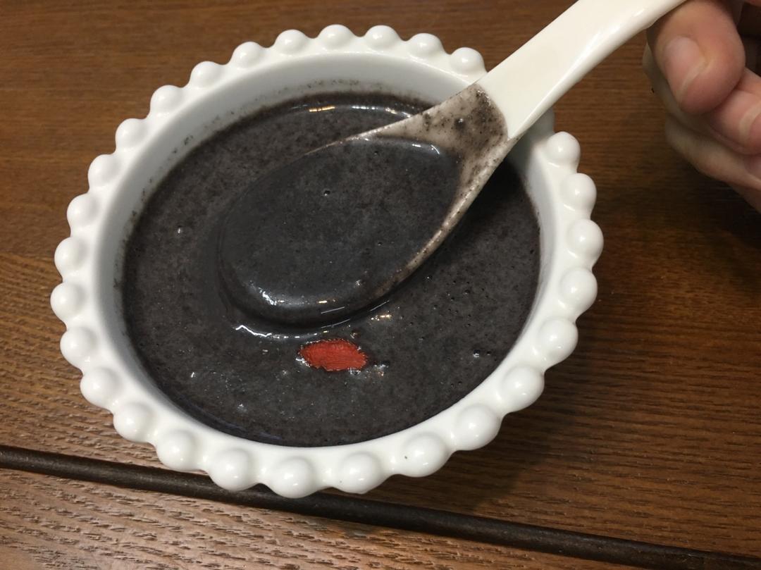 袋鼠手工做的豆浆机版的黑芝麻糊