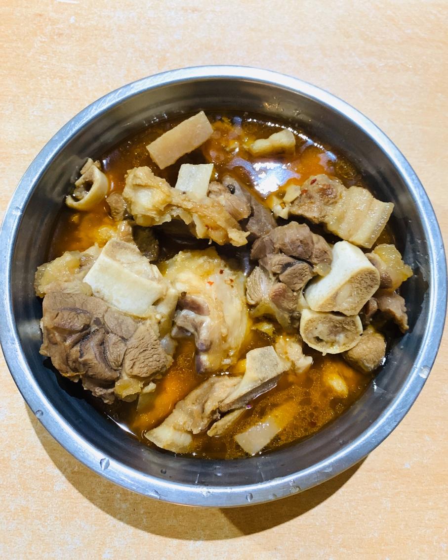 红烧猪蹄，酱香味，超级过嘴瘾的卤猪蹄