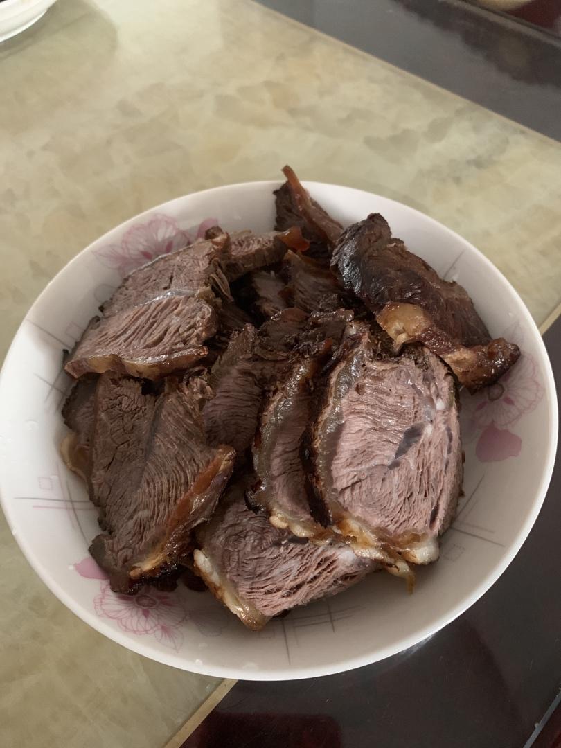 卤牛肉