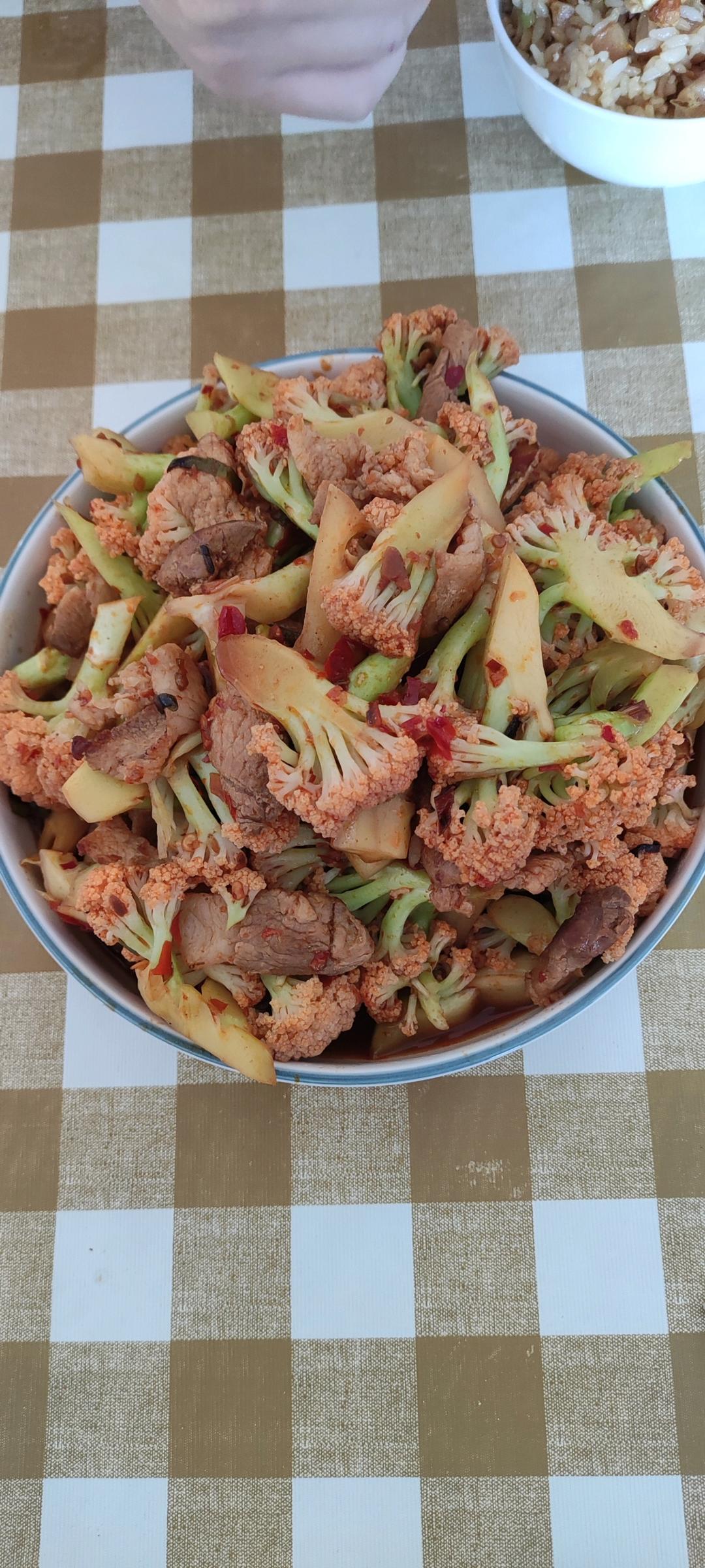 和饭店一个味道的干锅花菜