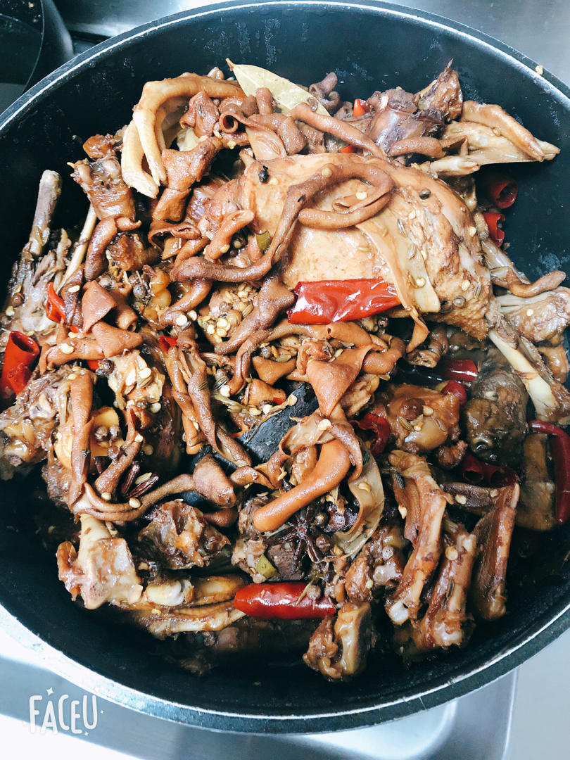 周黑鸭就是这个味儿~~卤鸭舌•鸭翅•鸭脖•鸭肠