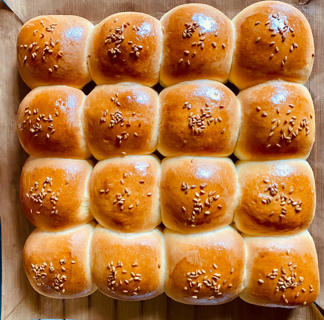 一次发酵绵柔奶油小餐包（消耗淡奶油）