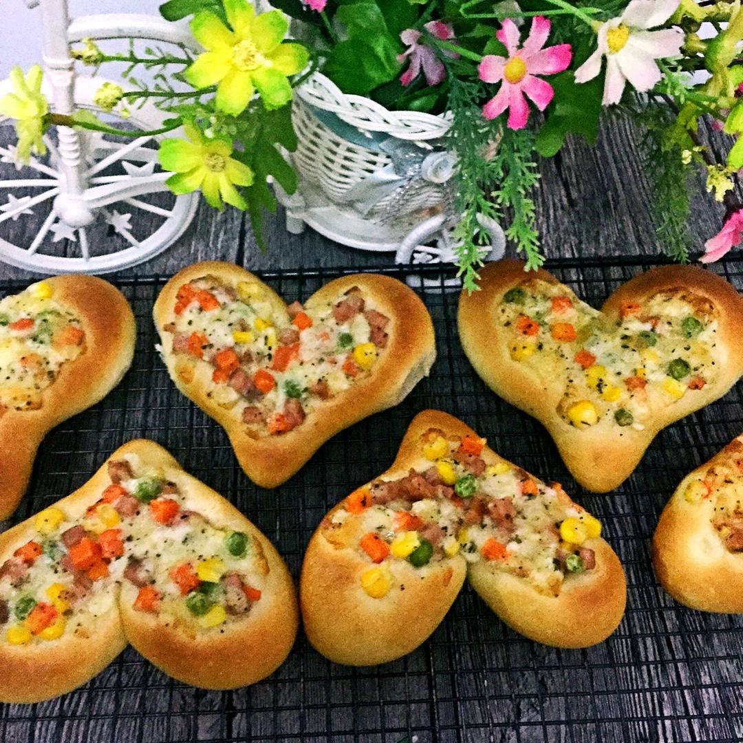 有爱早餐包---心形火腿杂蔬面包