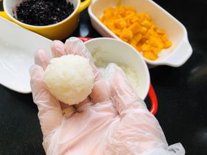 一道简单惊艳的甜品&芒果椰浆糯米球 净素食的做法 步骤7
