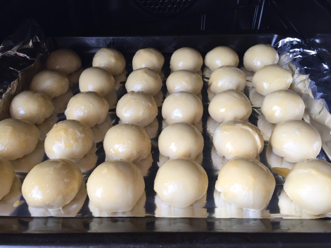 泳式鲜肉榨菜月饼