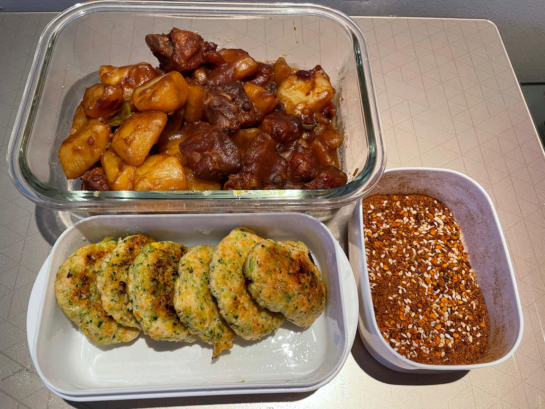 减肥餐低脂鸡胸肉饼