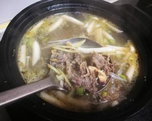 牛肉汤河粉的做法 步骤4