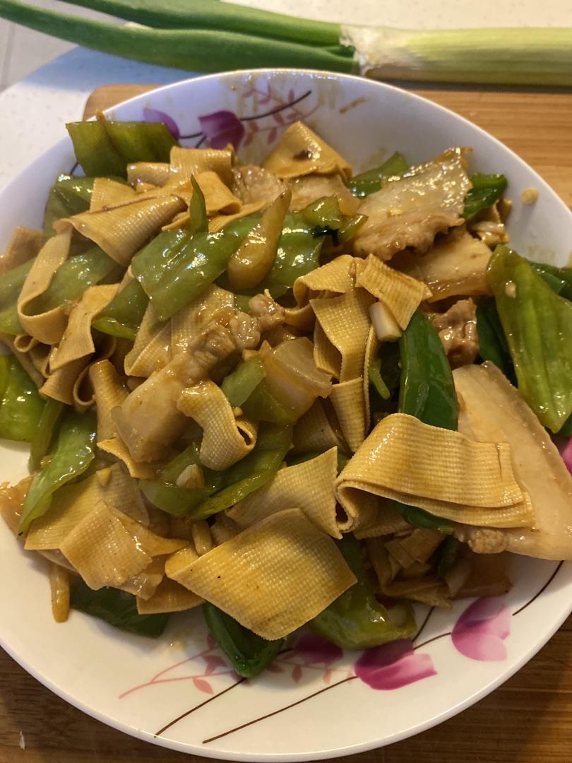 肉炒尖椒干豆腐