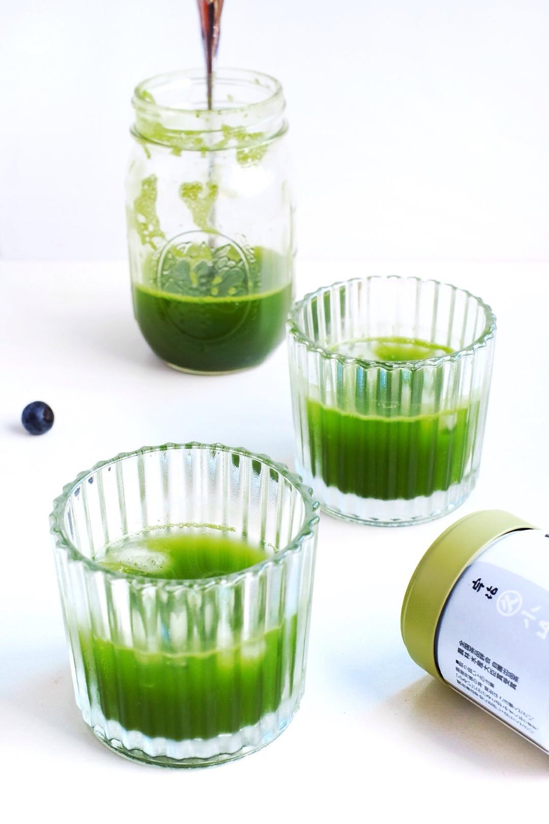抹茶苏打
Matcha Soda的做法