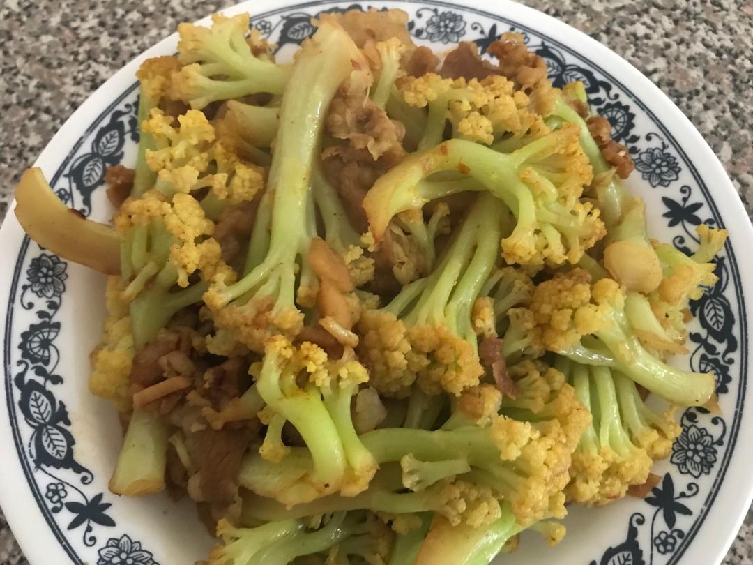 家常花菜炒肉