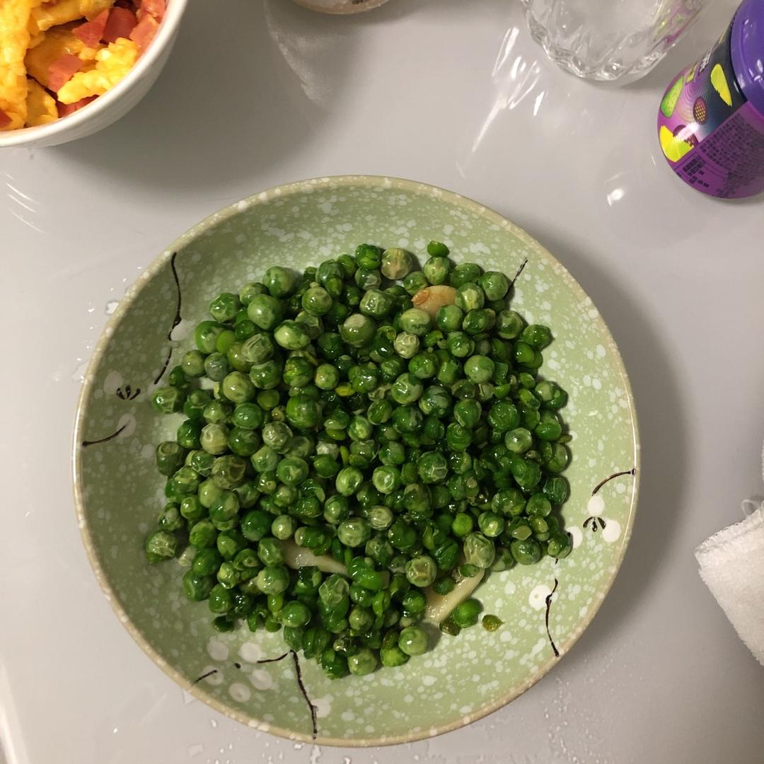 清炒豌豆米
