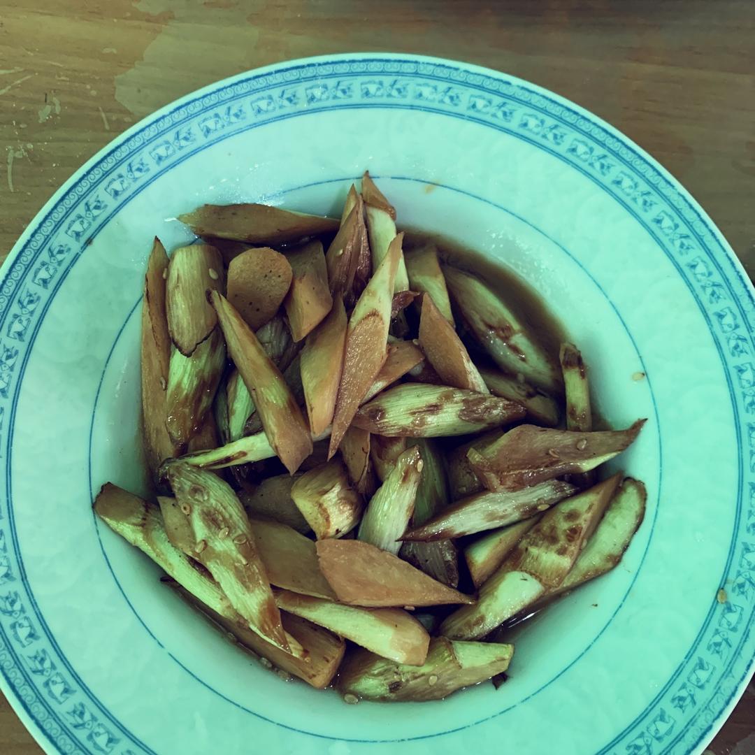 油焖茭白