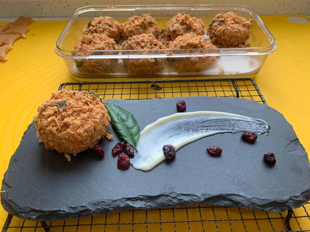 美味海苔肉松小贝