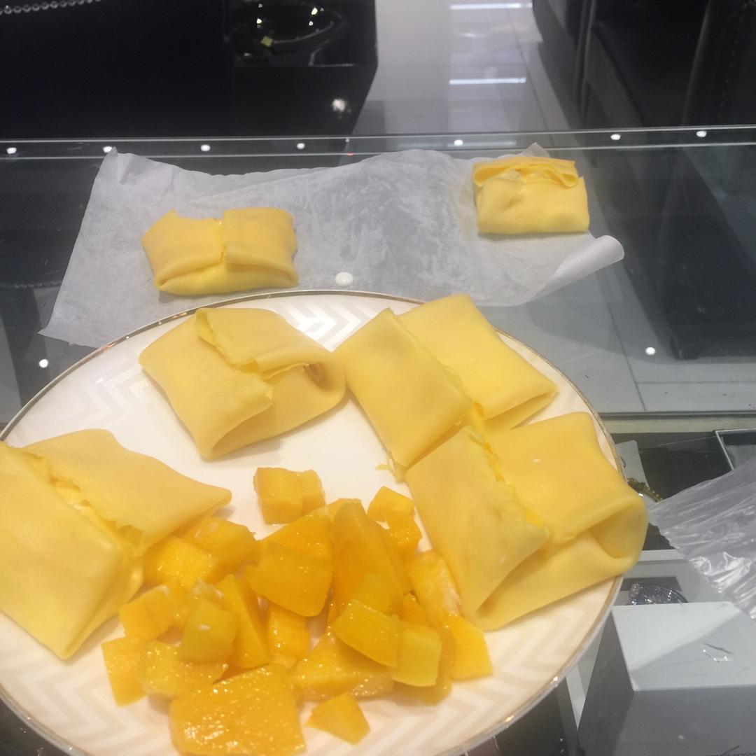 《Tinrry下午茶》教你做芒果班戟和芒果千层饼