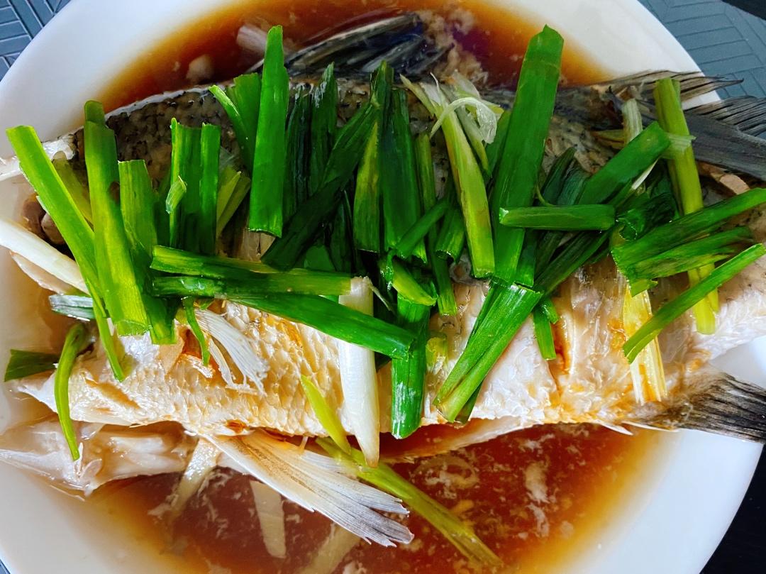 清蒸鲈鱼