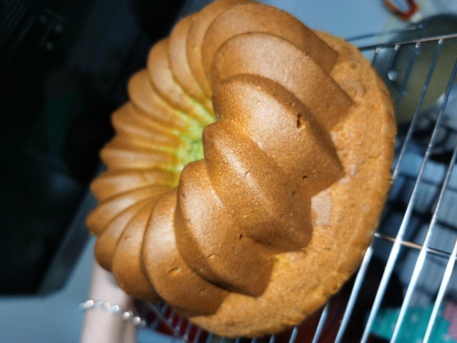 乐葵8寸菠菜戚风蛋糕