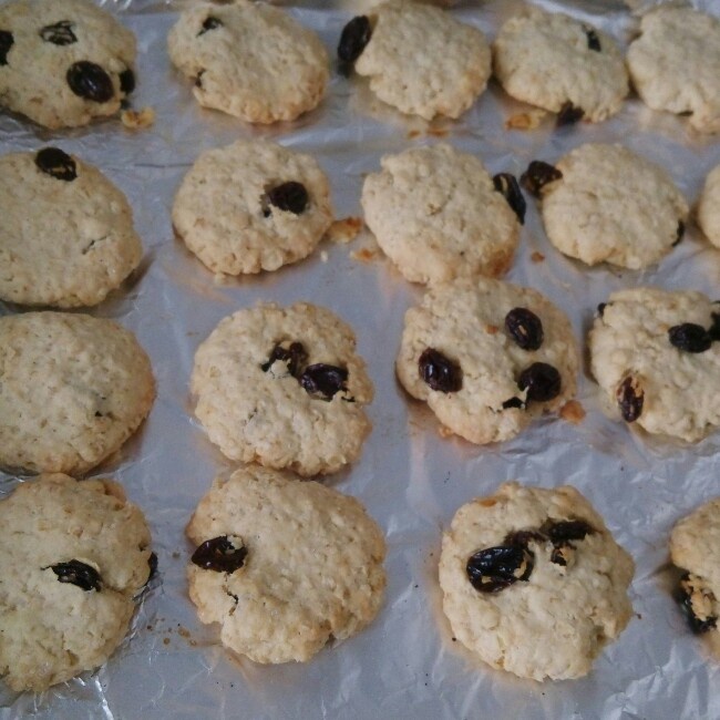 葡萄干燕麦饼干