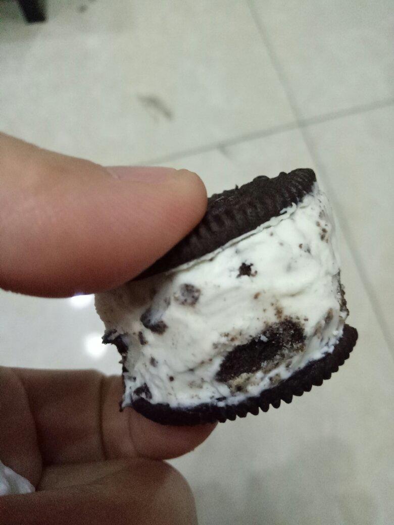 奥利奥冰淇淋三明治