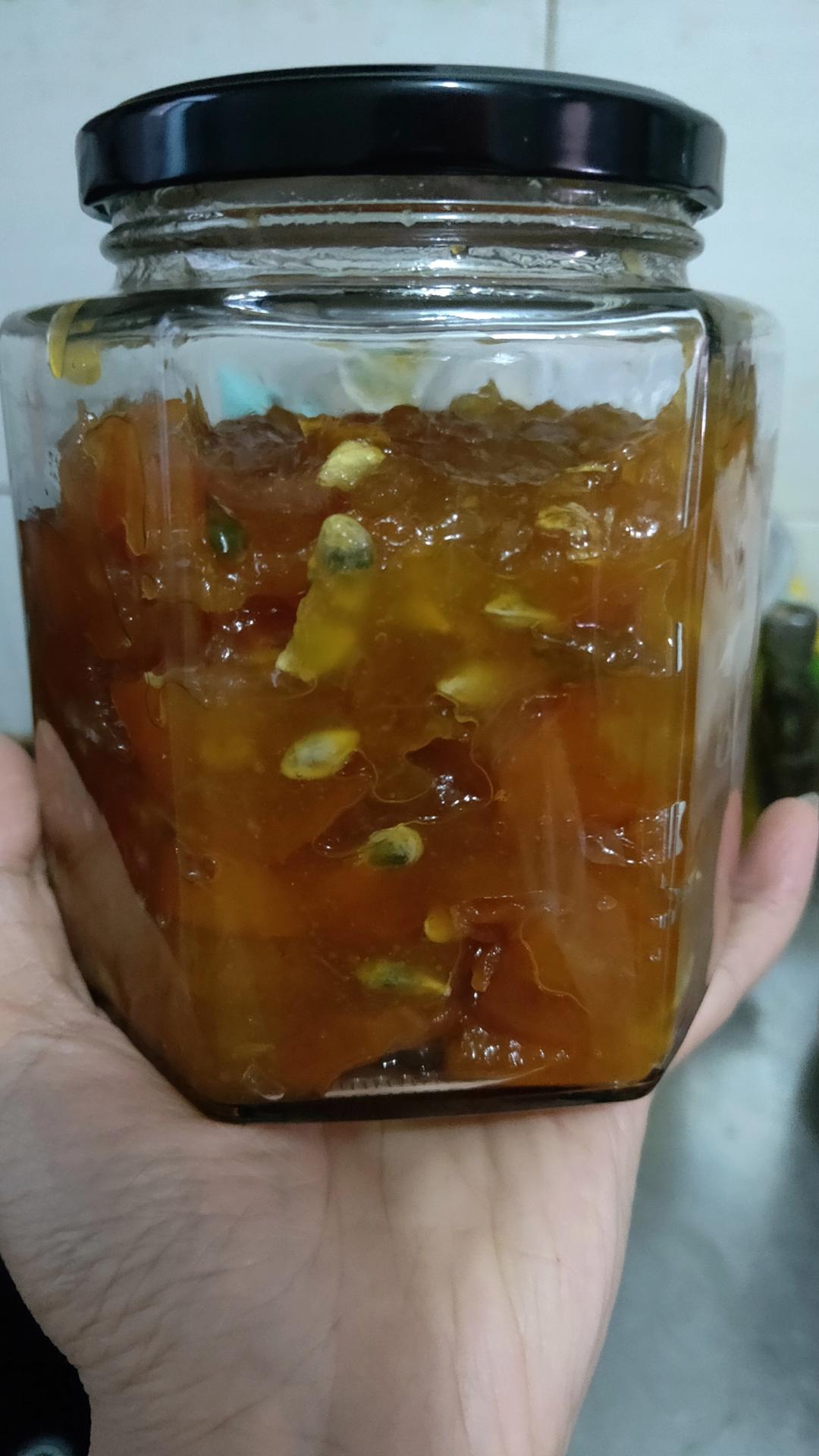 金桔酱润肺止咳化痰疗效好。金桔酱。