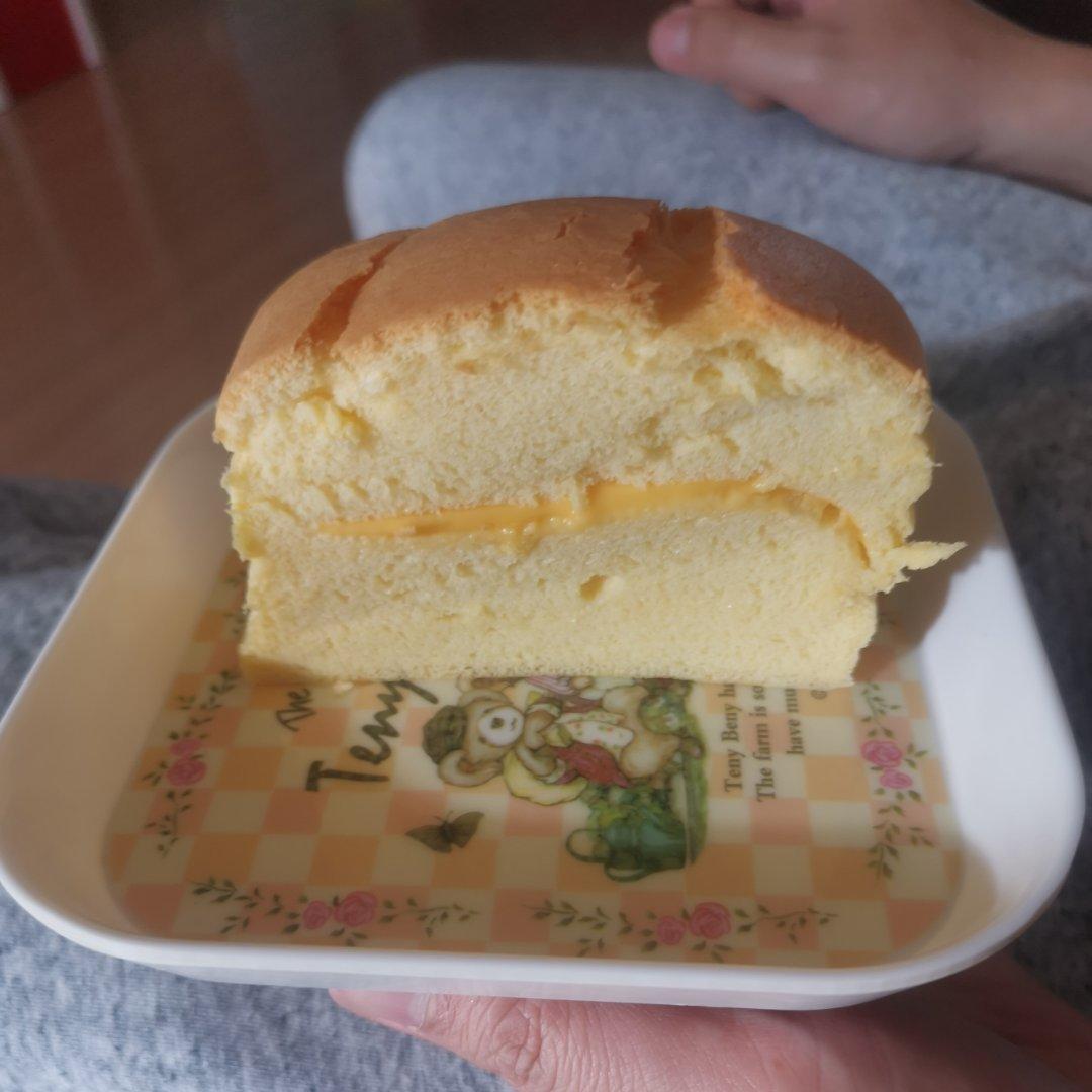 堪比柯基屁股
爆浆芝士🧀古早蛋糕