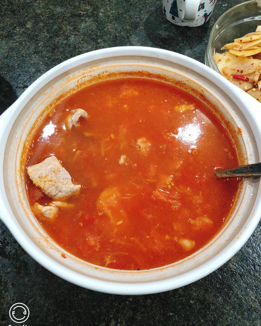 番茄土豆玉米排骨汤