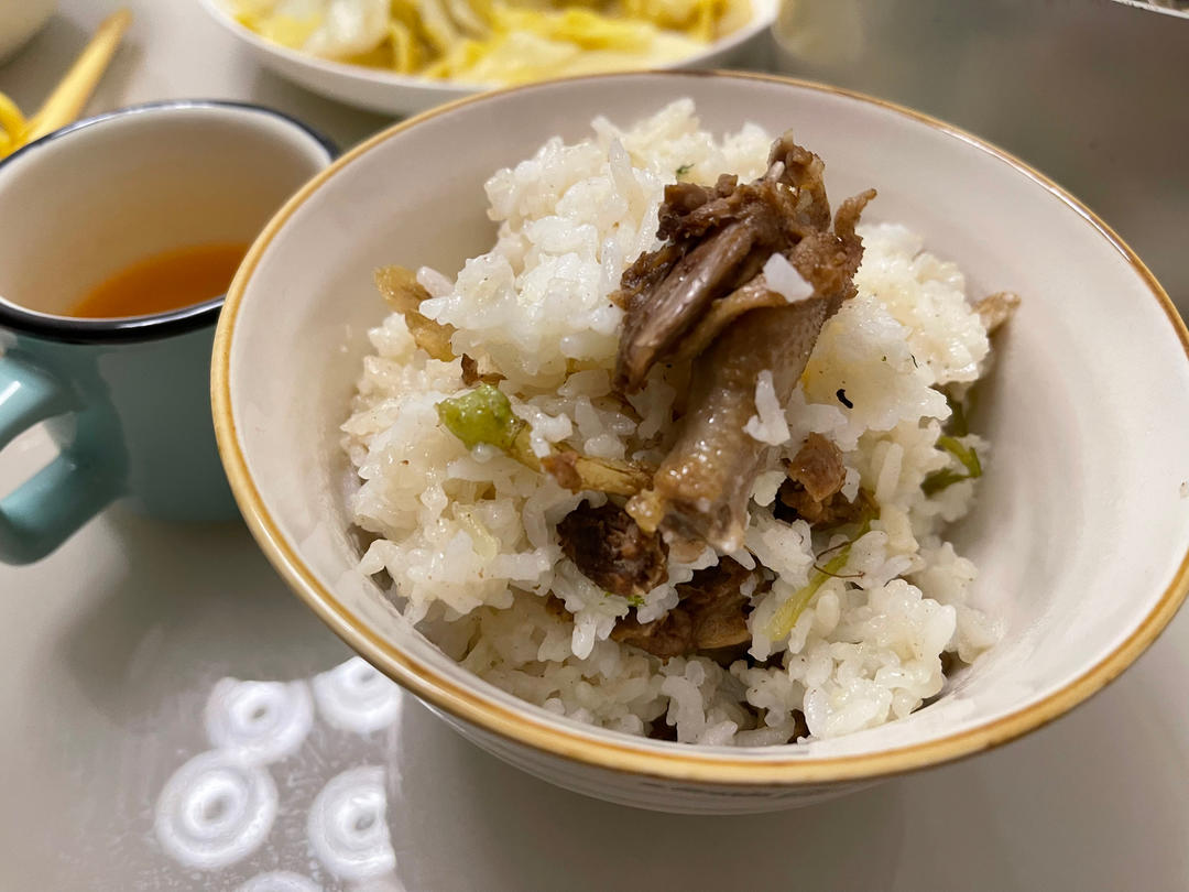 电饭煲鸽子饭