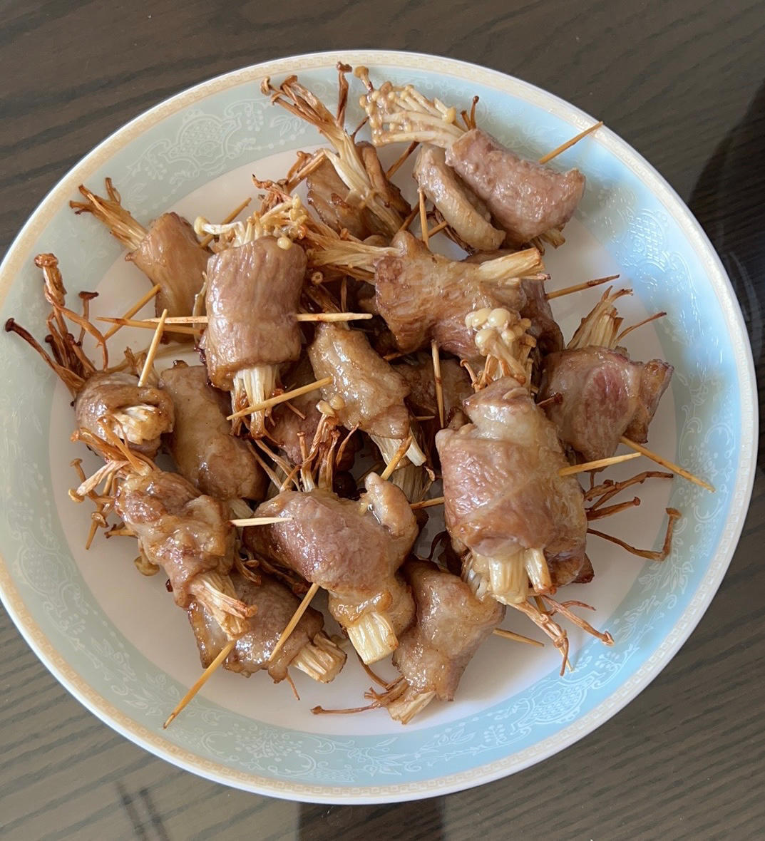 空气炸锅烤金针菇肉卷