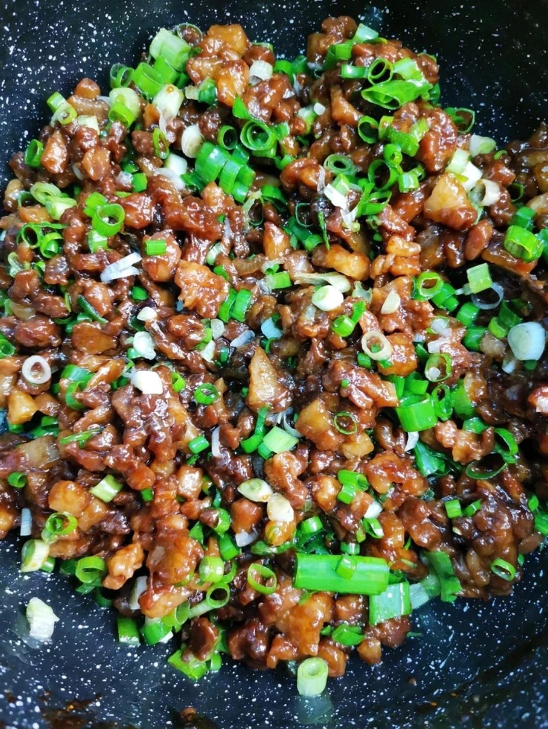 【原创】（可商用、家用）鲜美多汁葱香大肉包子