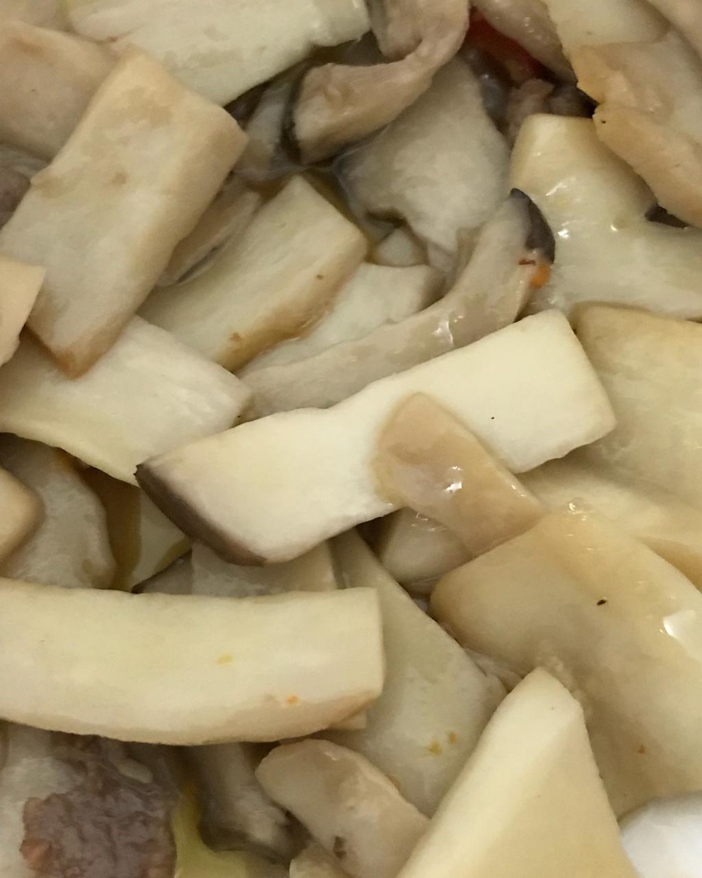 杏鲍菇炒肉片