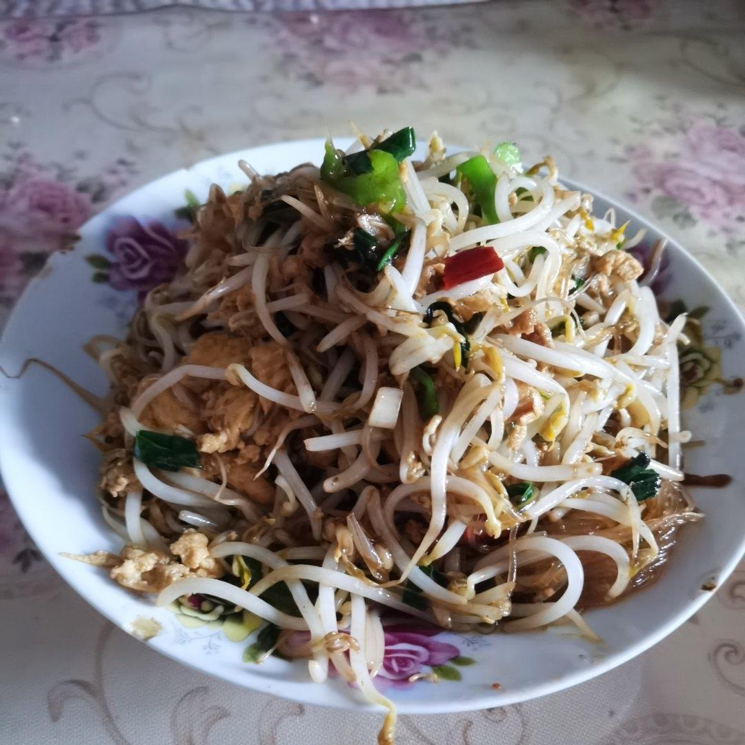 网红同款🤩爆炒“鸡蛋粉丝韭菜豆芽菜”