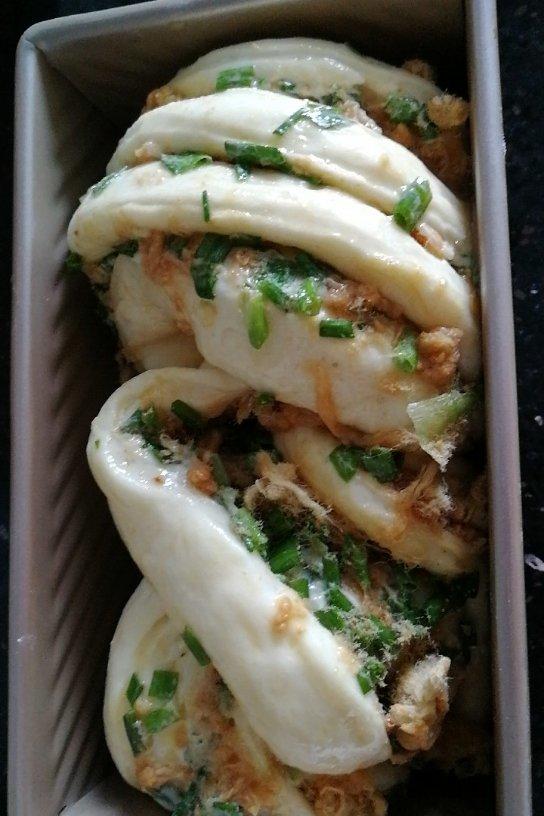 香葱肉松手撕吐司