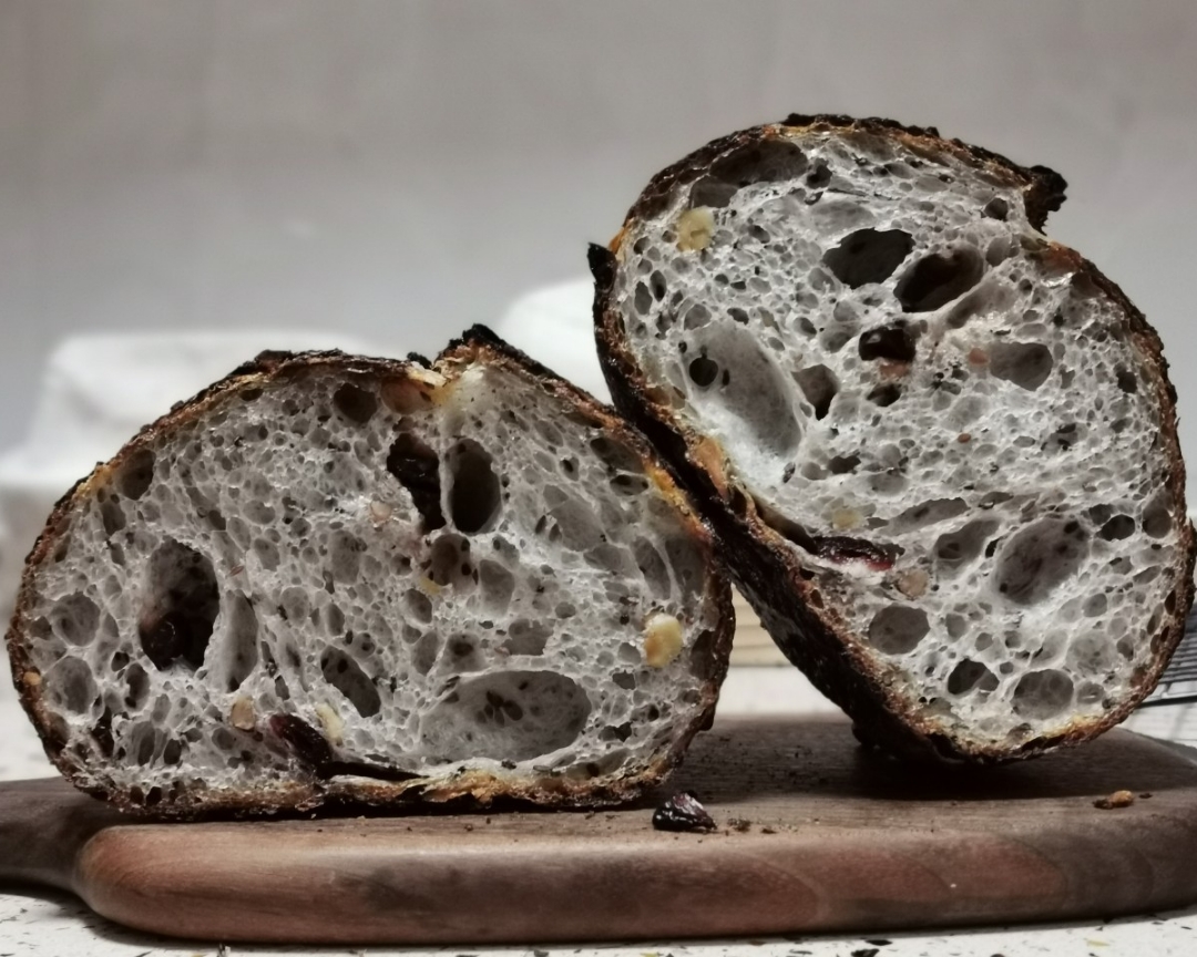 亚麻籽蔓越莓天然酵母面包的做法