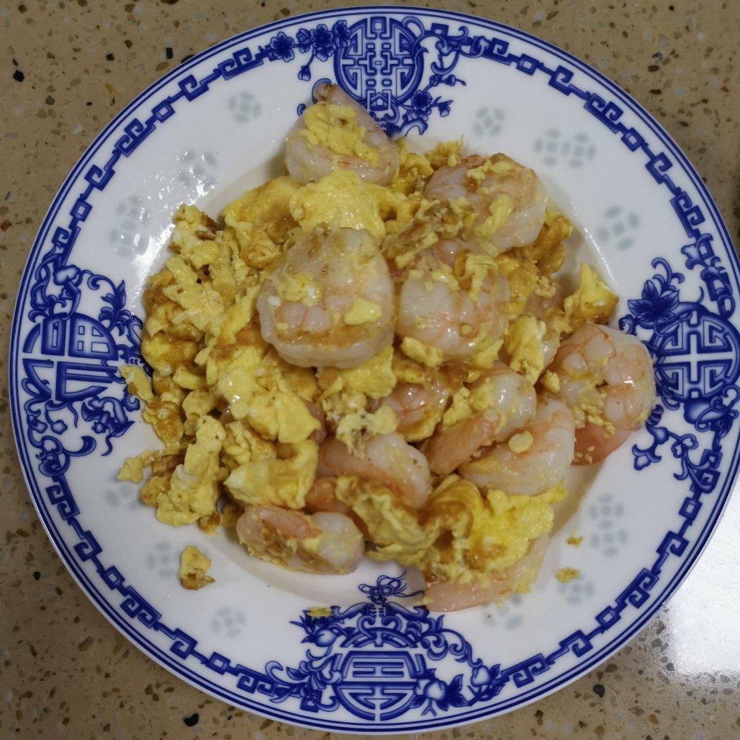 鲜香嫩滑的 虾仁滑蛋