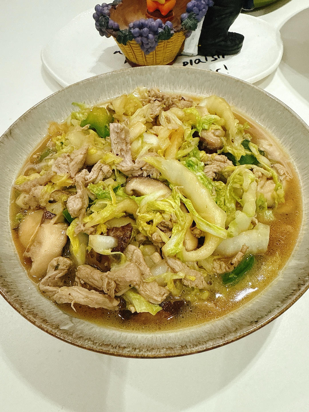 小美白菜香菇炒肉丝